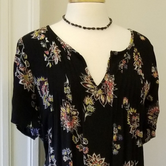 Old Navy Floral Dress - Picture 3 of 7